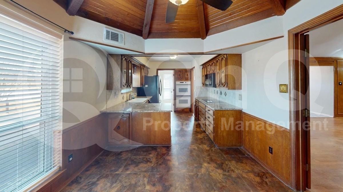 1000 Oxfordshire Dr - Photo 5 of 19