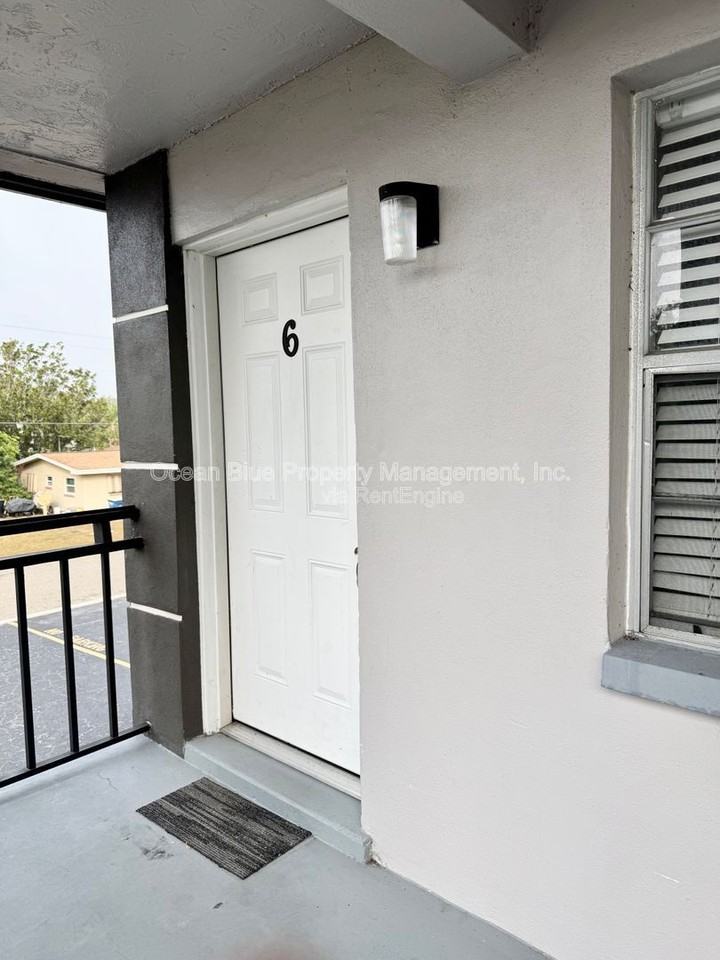 309 S Arcturas Ave #6 - Photo 2 of 8