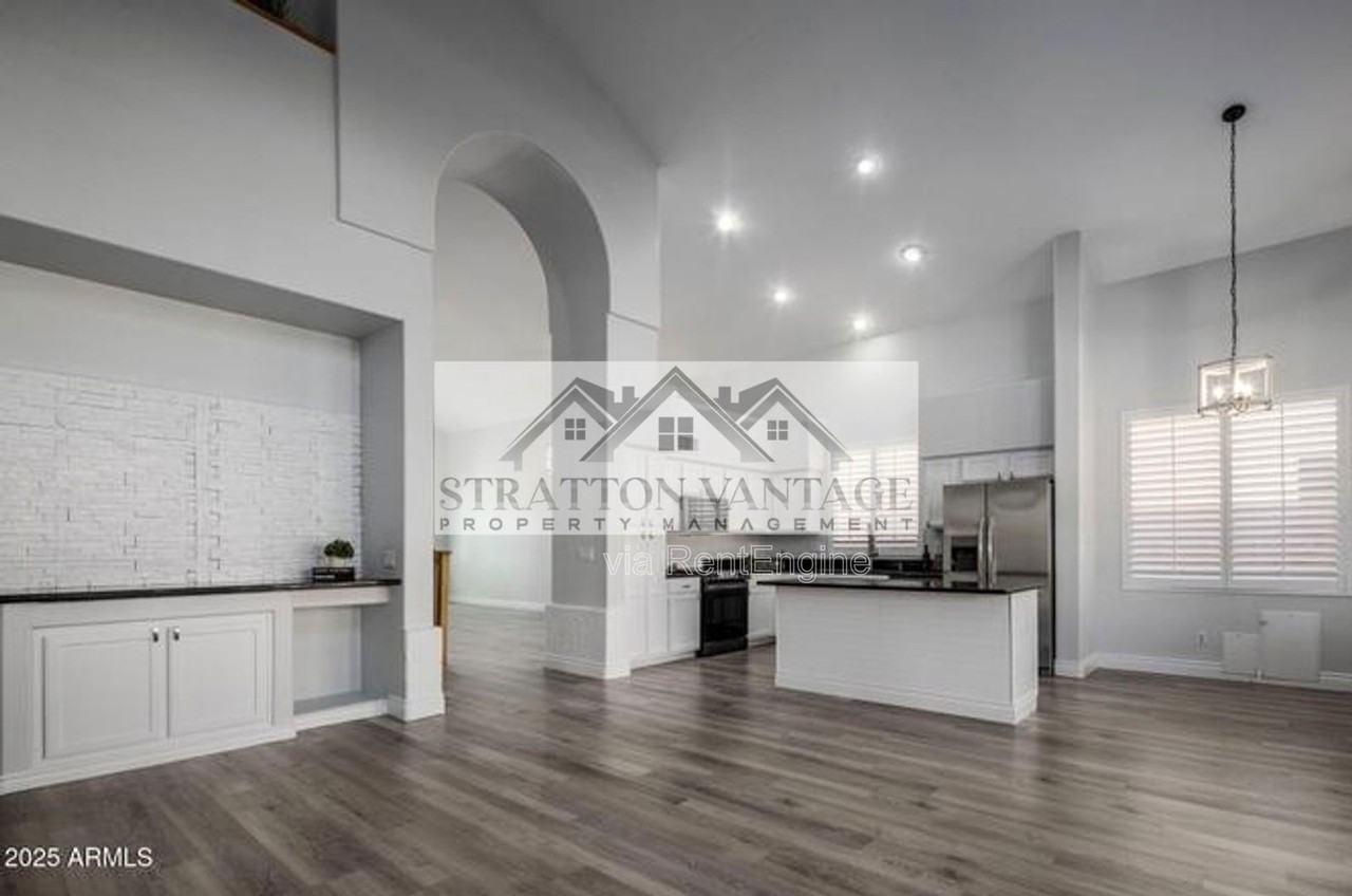 2900 E Riviera Pl - Photo 2 of 29