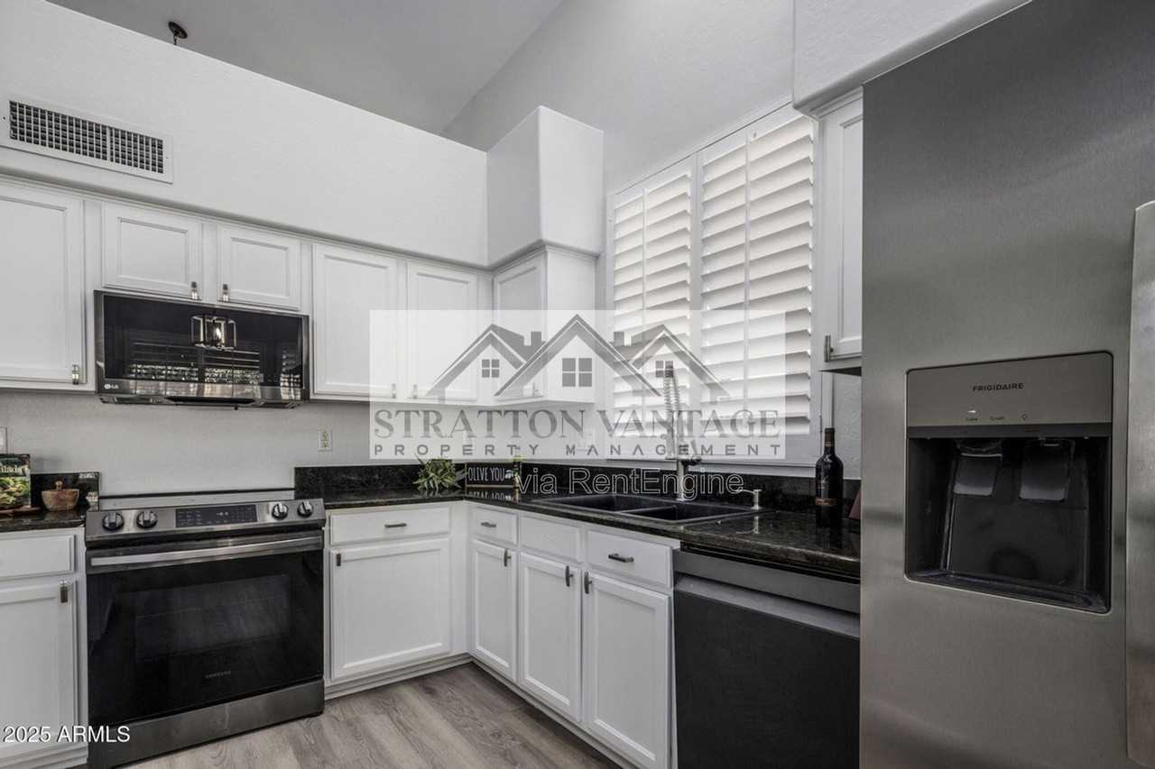 2900 E Riviera Pl - Photo 6 of 29