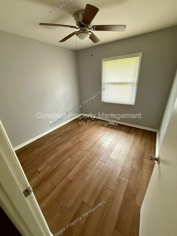 3343 Ohara Dr N - Photo 7 of 12