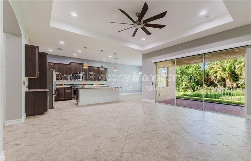 3149 Amadora Cir - Photo 3 of 20