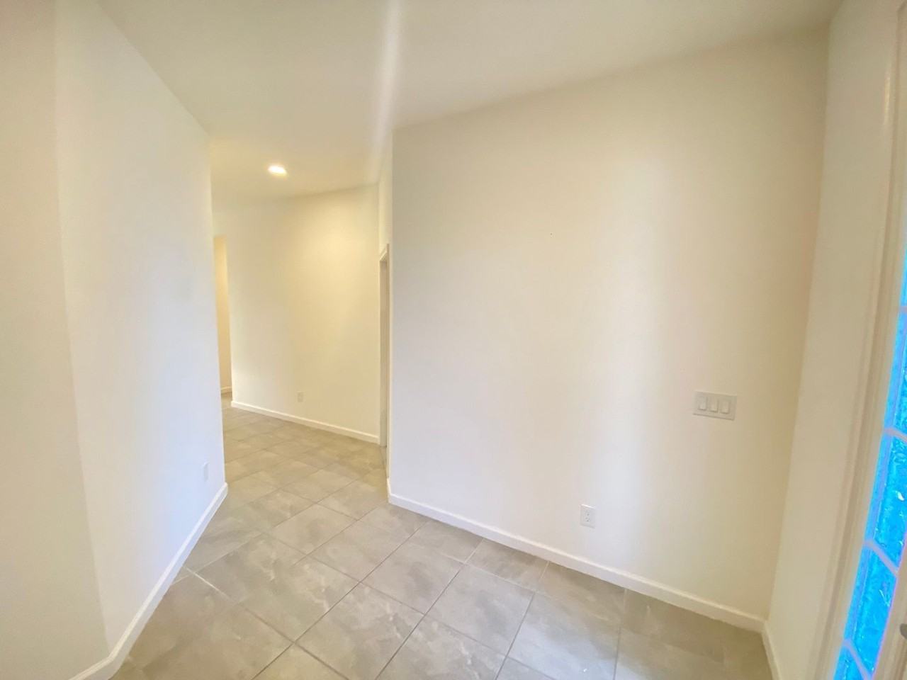 1273 Hendon Loop - Photo 3 of 48