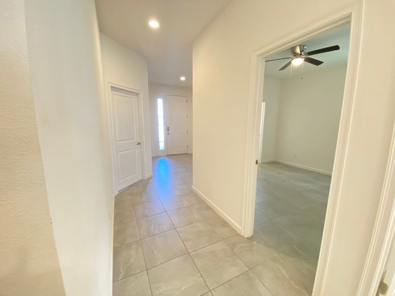 1273 Hendon Loop - Photo 5 of 48