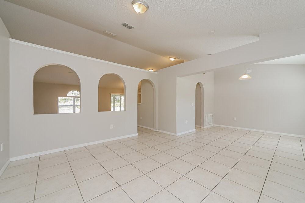 1141 Cambourne Dr - Photo 3 of 16