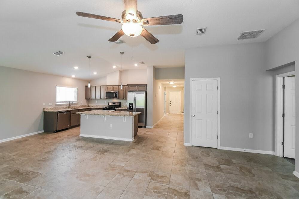 194 Flach Dr - Photo 4 of 16