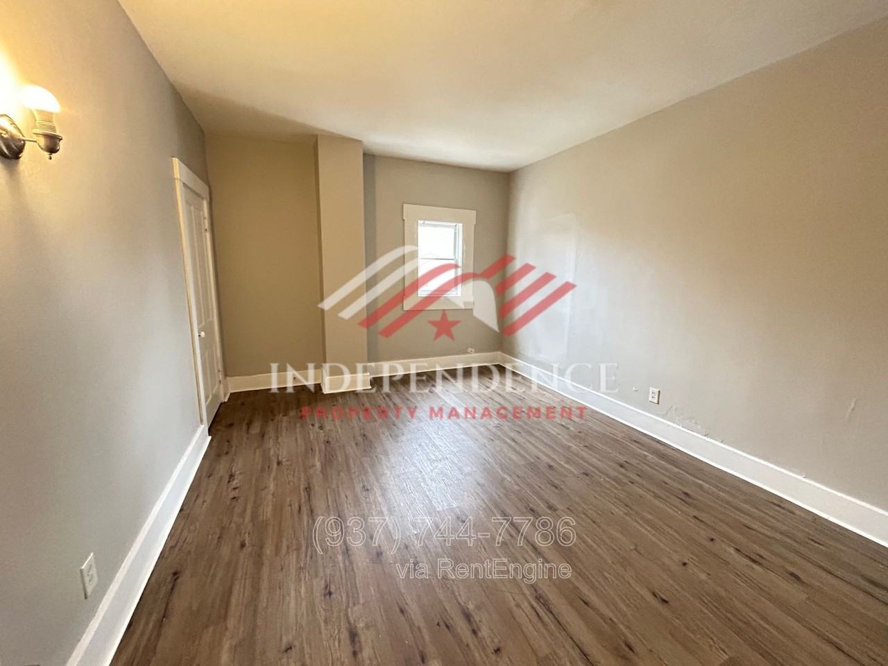 815 S Main St - Photo 3 of 9