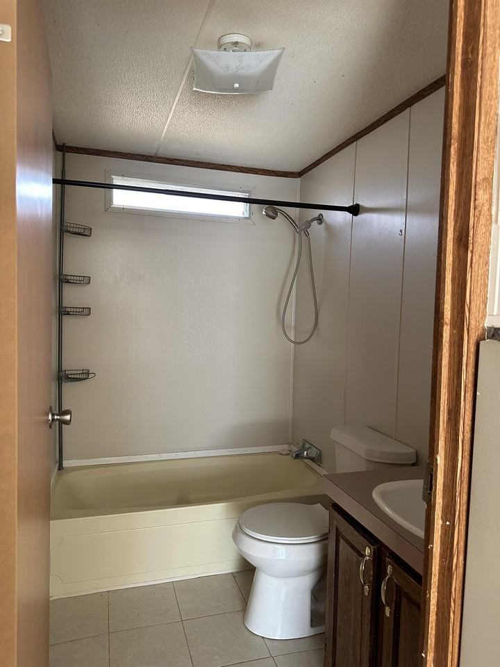 430 Lytle Cove Rd - Photo 6 of 15