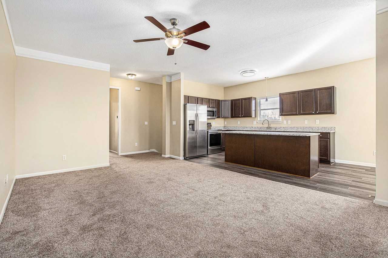 8328 N Nodaway Ave #8328 - Photo 4 of 13