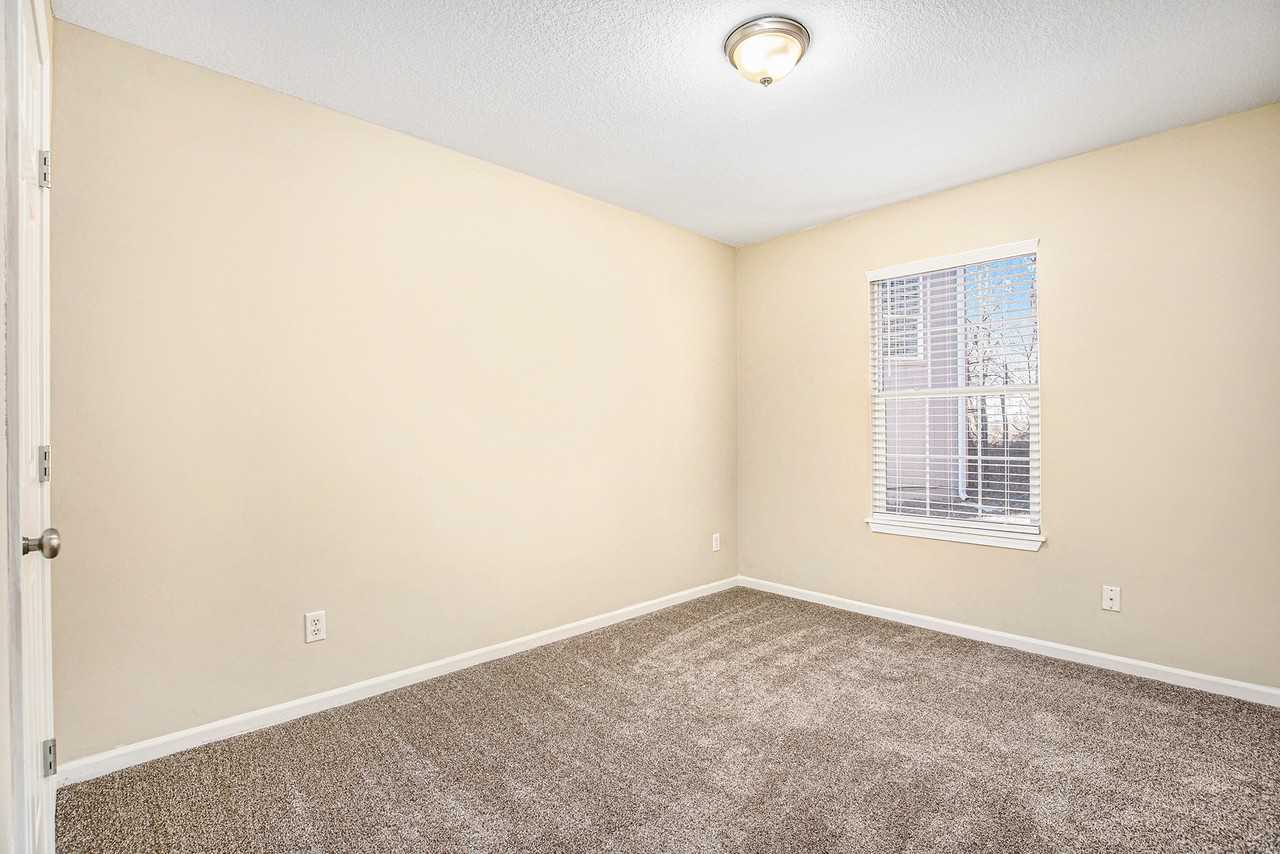 8328 N Nodaway Ave #8328 - Photo 6 of 13