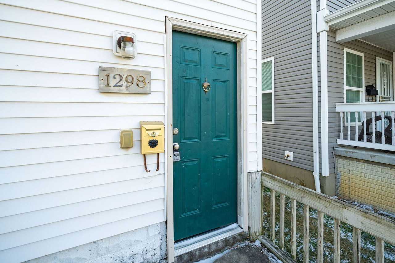 1298 N 5th St - Photo 2 of 11