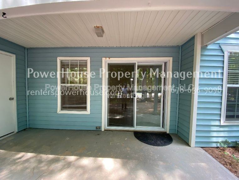 5043 Brookside Ct - Photo 3 of 31