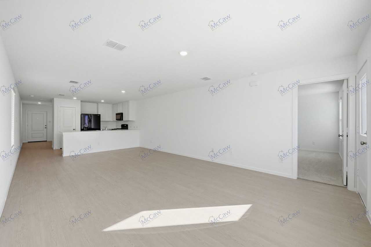 2032 Sulky Ln - Photo 3 of 20