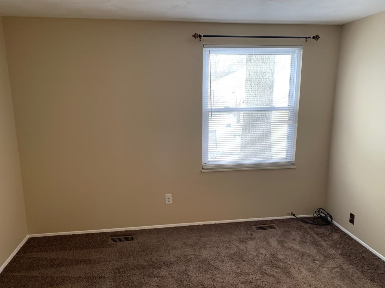 229 Danesmoor Rd - Photo 6 of 18