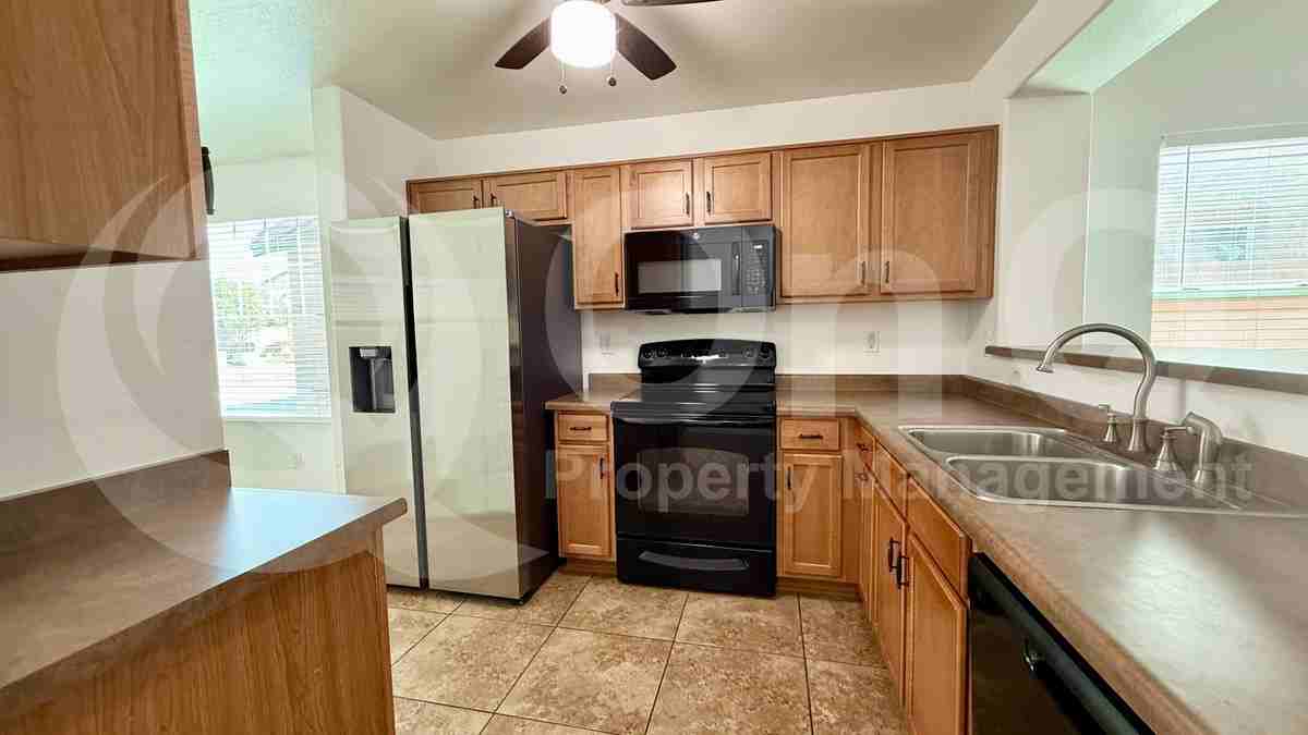 1383 E Mayfield Dr - Photo 3 of 23