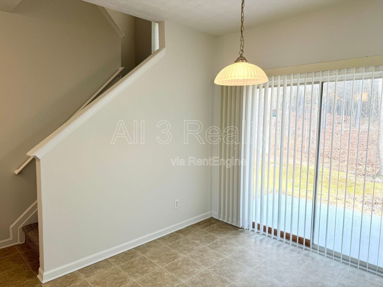 150 Abenberg Ct - Photo 4 of 23