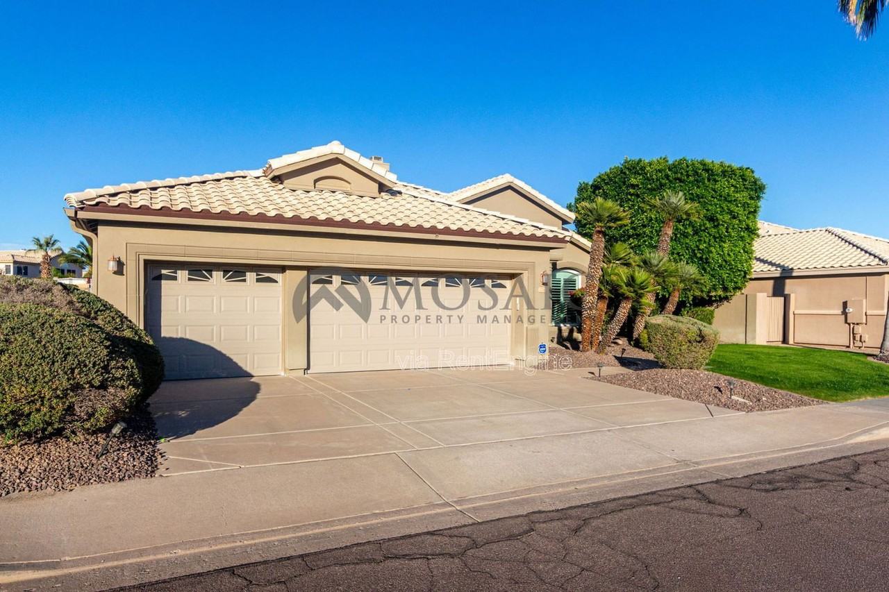 2738 E Silverwood Dr - Photo 3 of 40