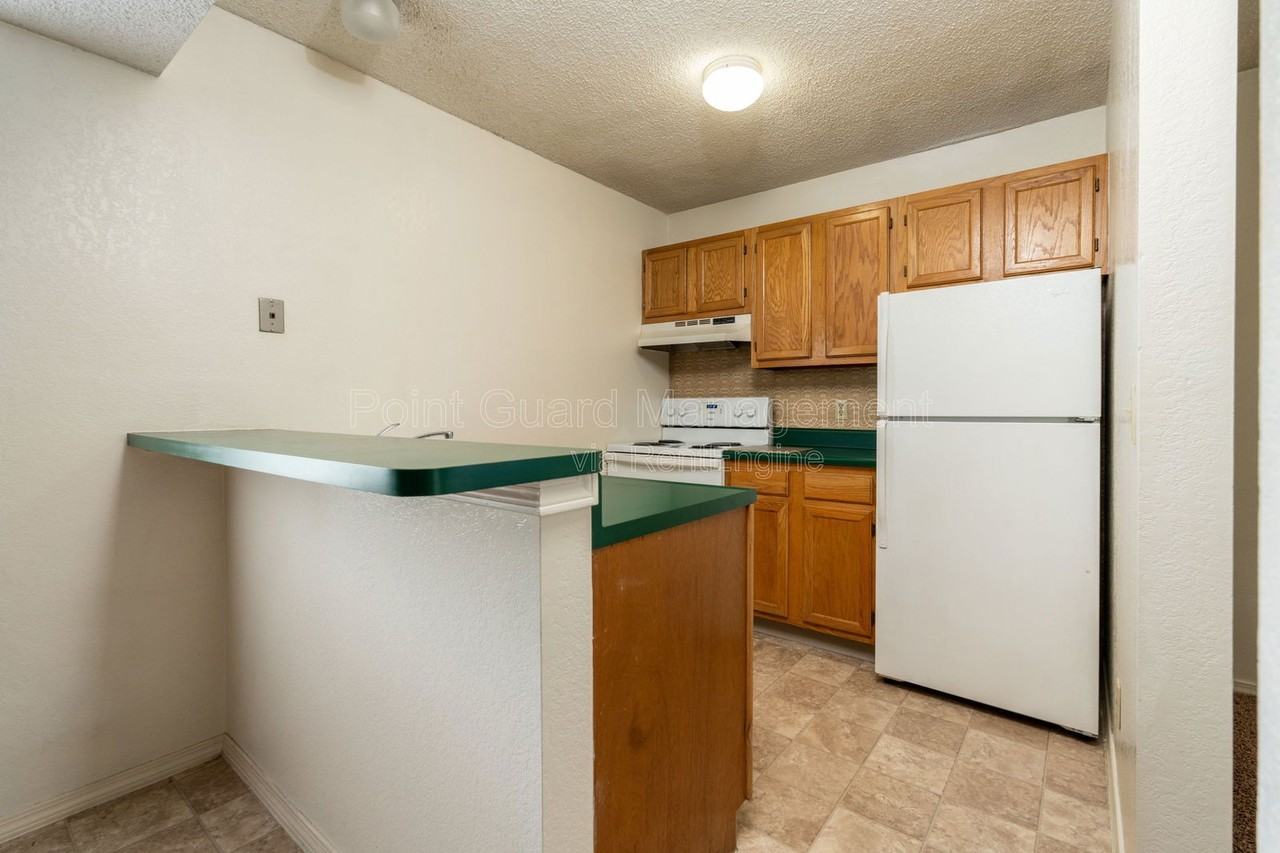 1903 E 24th Ave #A5 - Photo 7 of 18