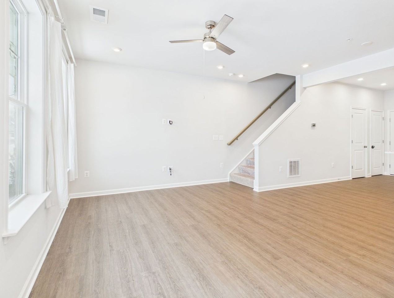 640 Brookwood Glen Ter #A - Photo 3 of 50