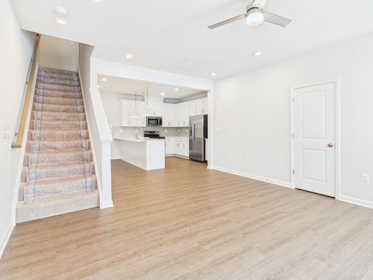 640 Brookwood Glen Ter #A - Photo 7 of 50