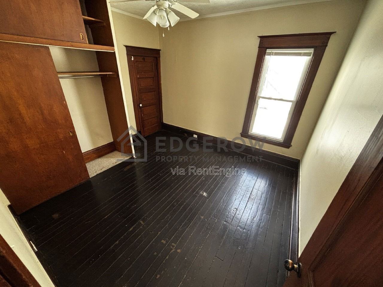 737 6th St Nw #1 - Photo 4 of 9