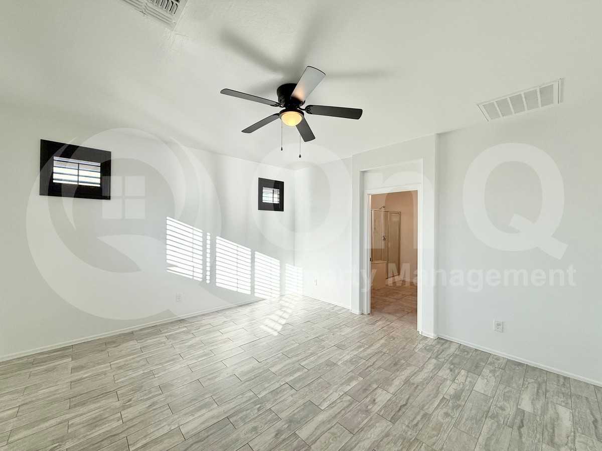 31320 N 26th Gln - Photo 7 of 20