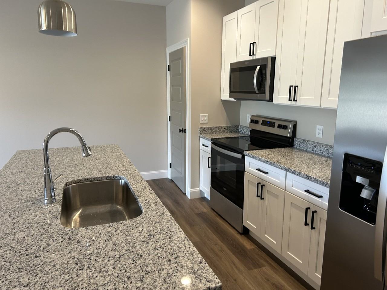 212 Cypress Rdg - Photo 6 of 10