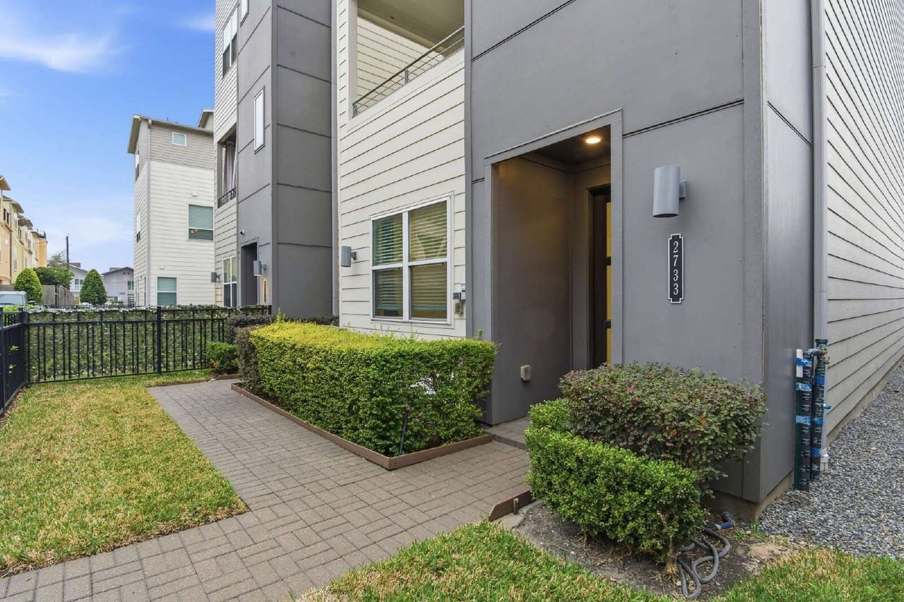 2733 Eado Edge Ct - Photo 6 of 31