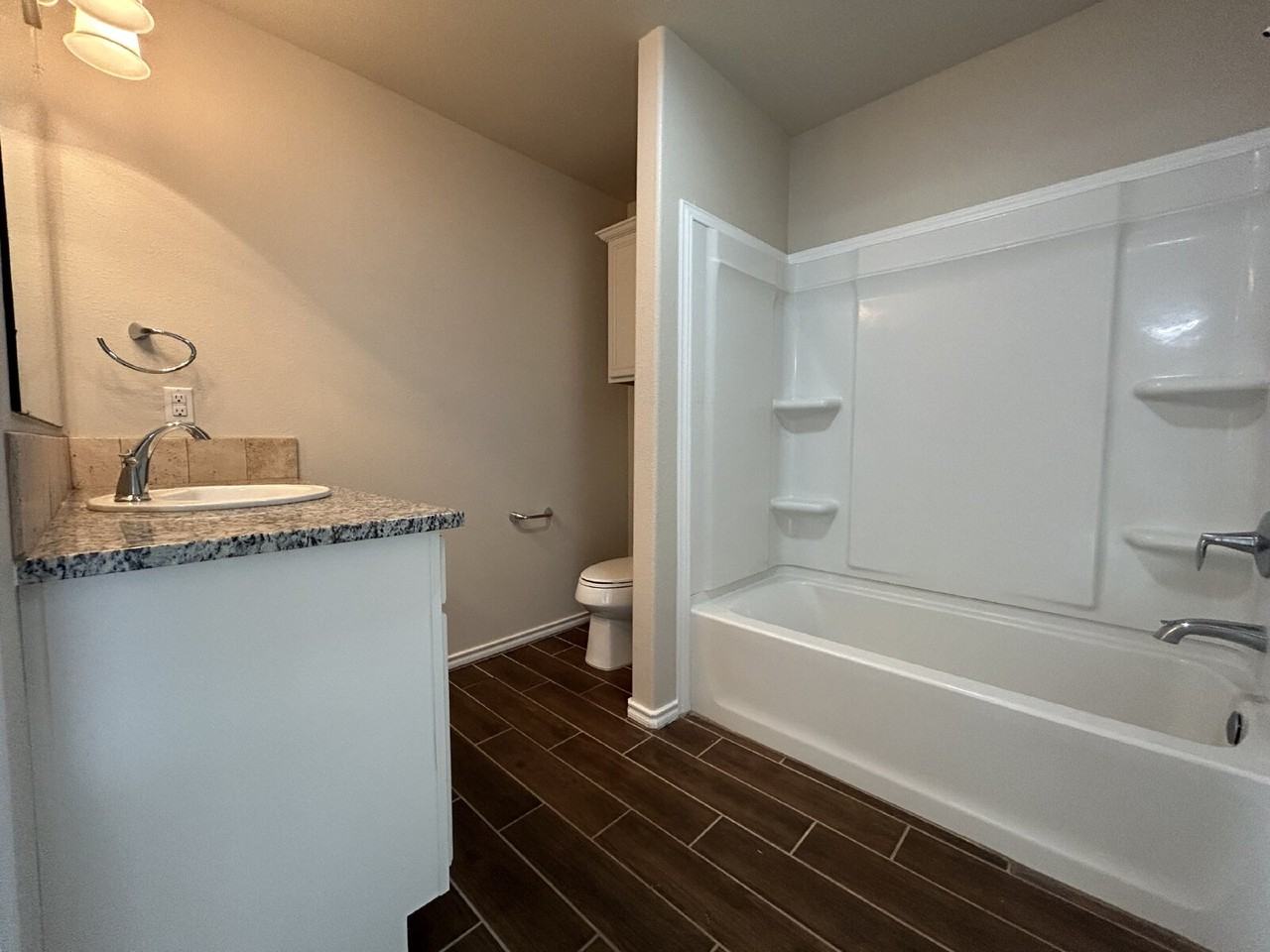 13814 Uvalde Ave - Photo 6 of 9