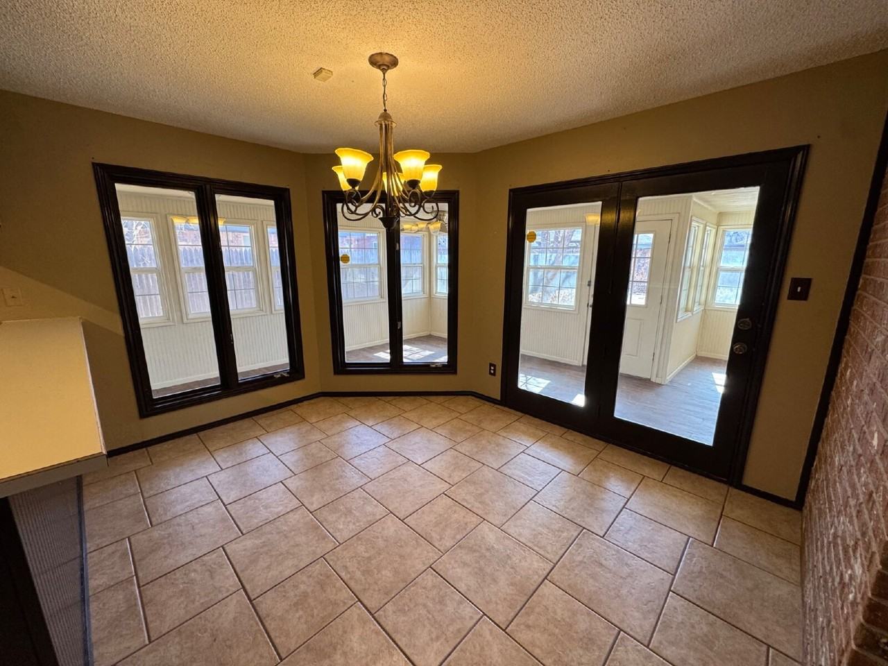 5813 74th St - Photo 3 of 13