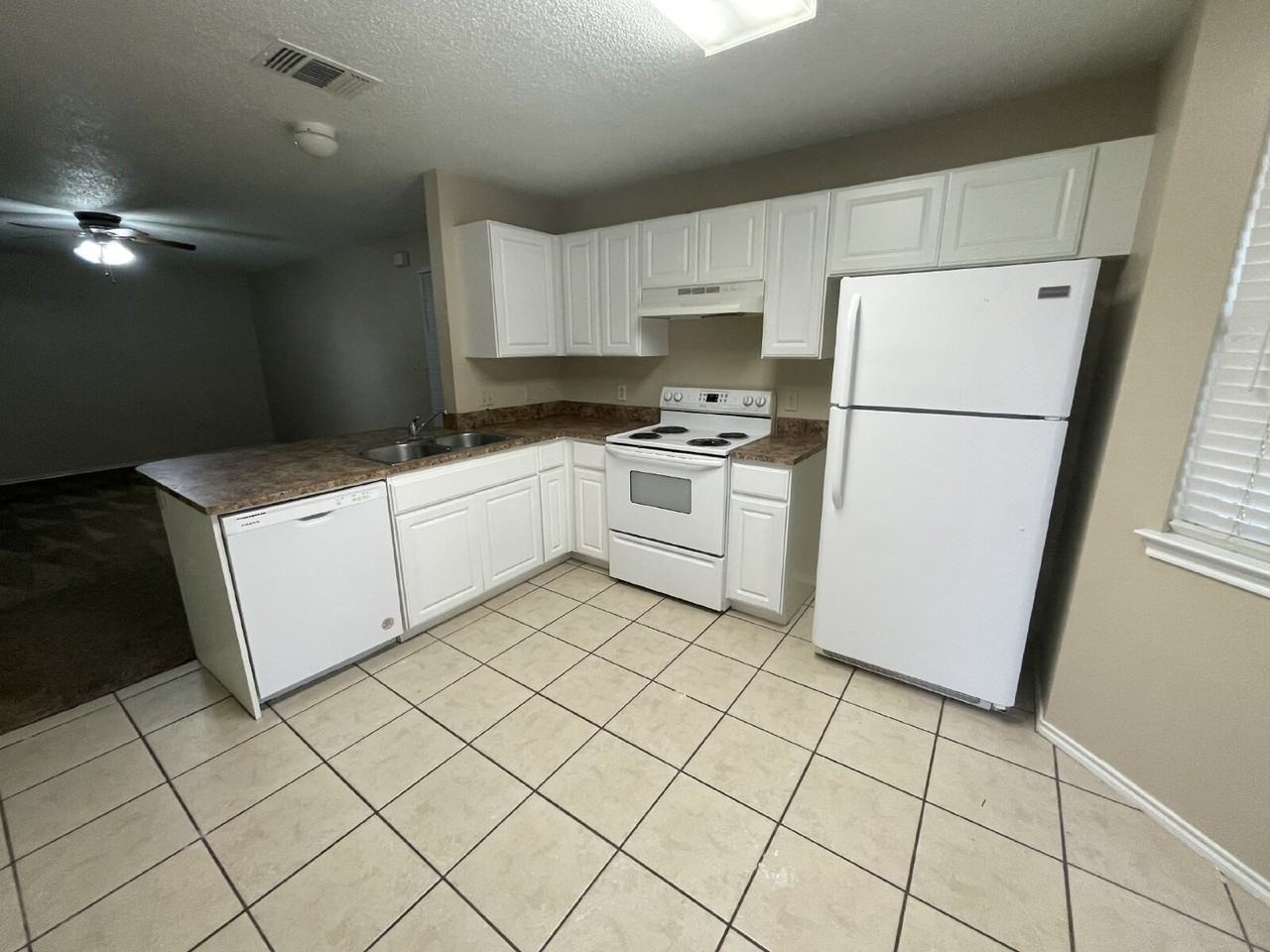 5827 6th Street-A - Photo 3 of 11