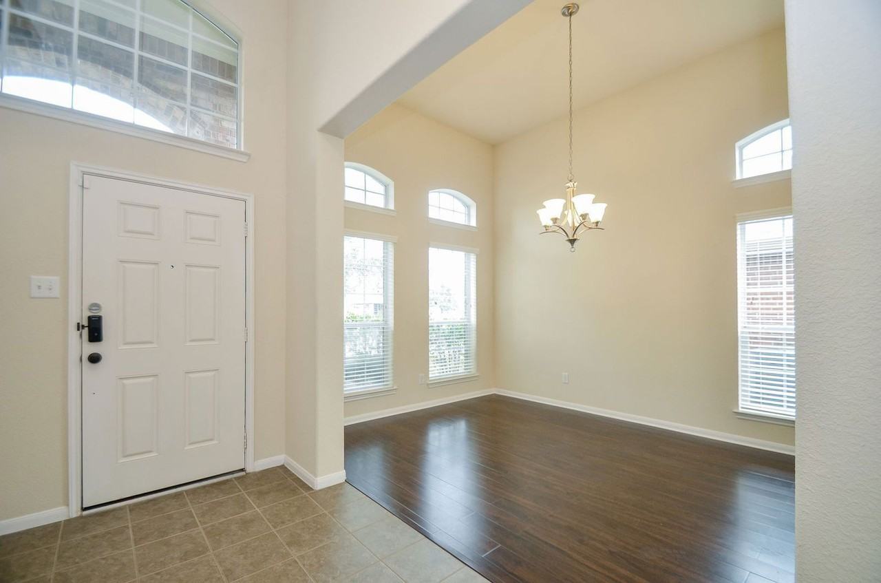 2903 Gaelic Green St - Photo 4 of 32