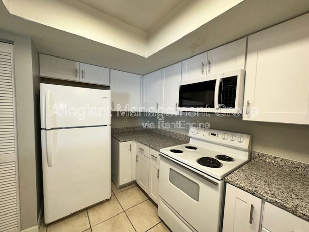 801 Del Prado Dr - Photo 3 of 20