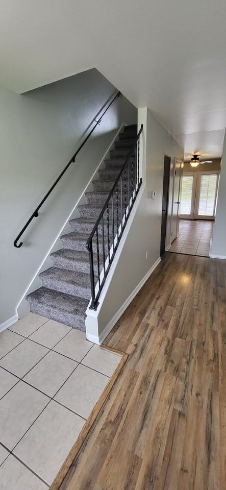 460 Heather St - Photo 3 of 13
