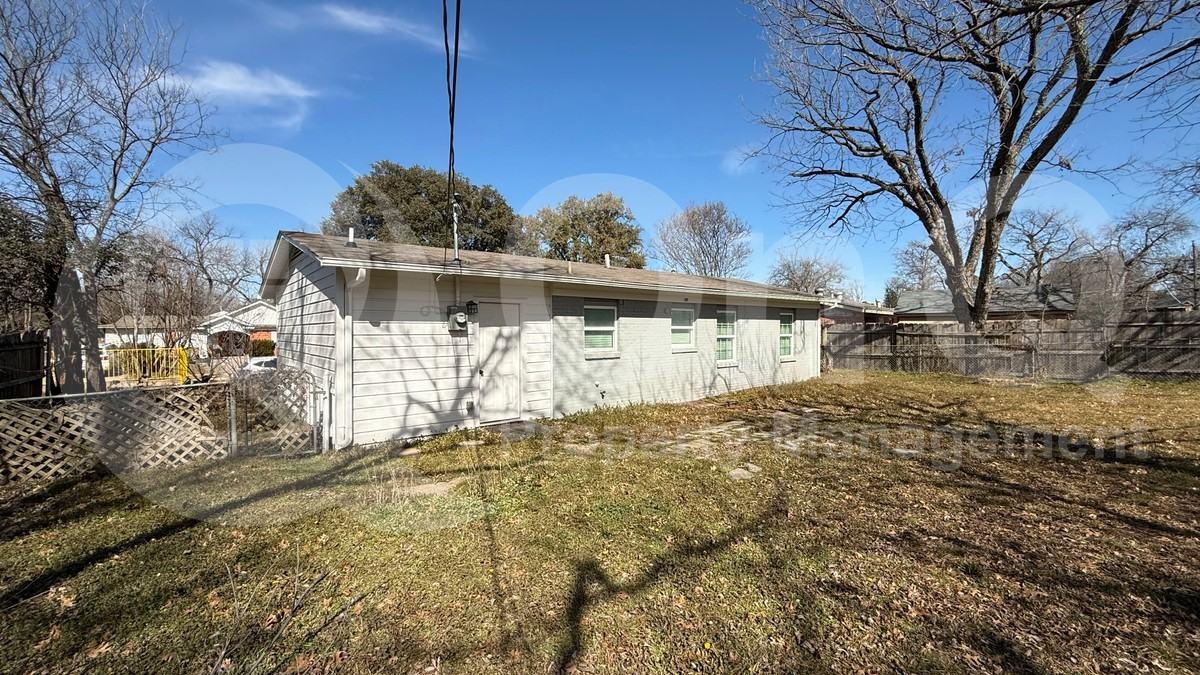 1202 Valley View Dr - Photo 5 of 5