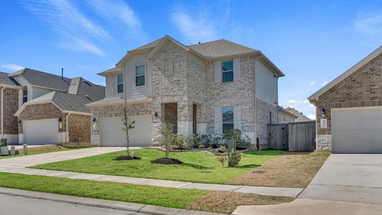 1180 Courteous Creek Dr - Photo 2 of 33