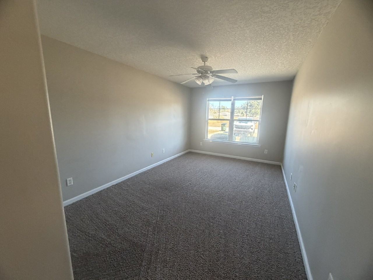 119 Winchester Way Se - Photo 5 of 15