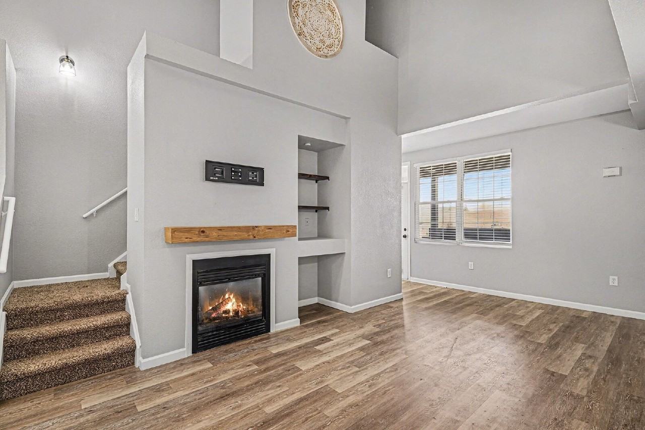 2940 W Centennial Dr #D - Photo 2 of 10