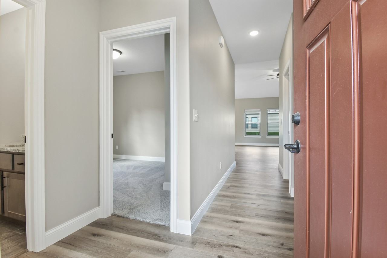 1609 Patton Dr #1609B - Photo 4 of 13