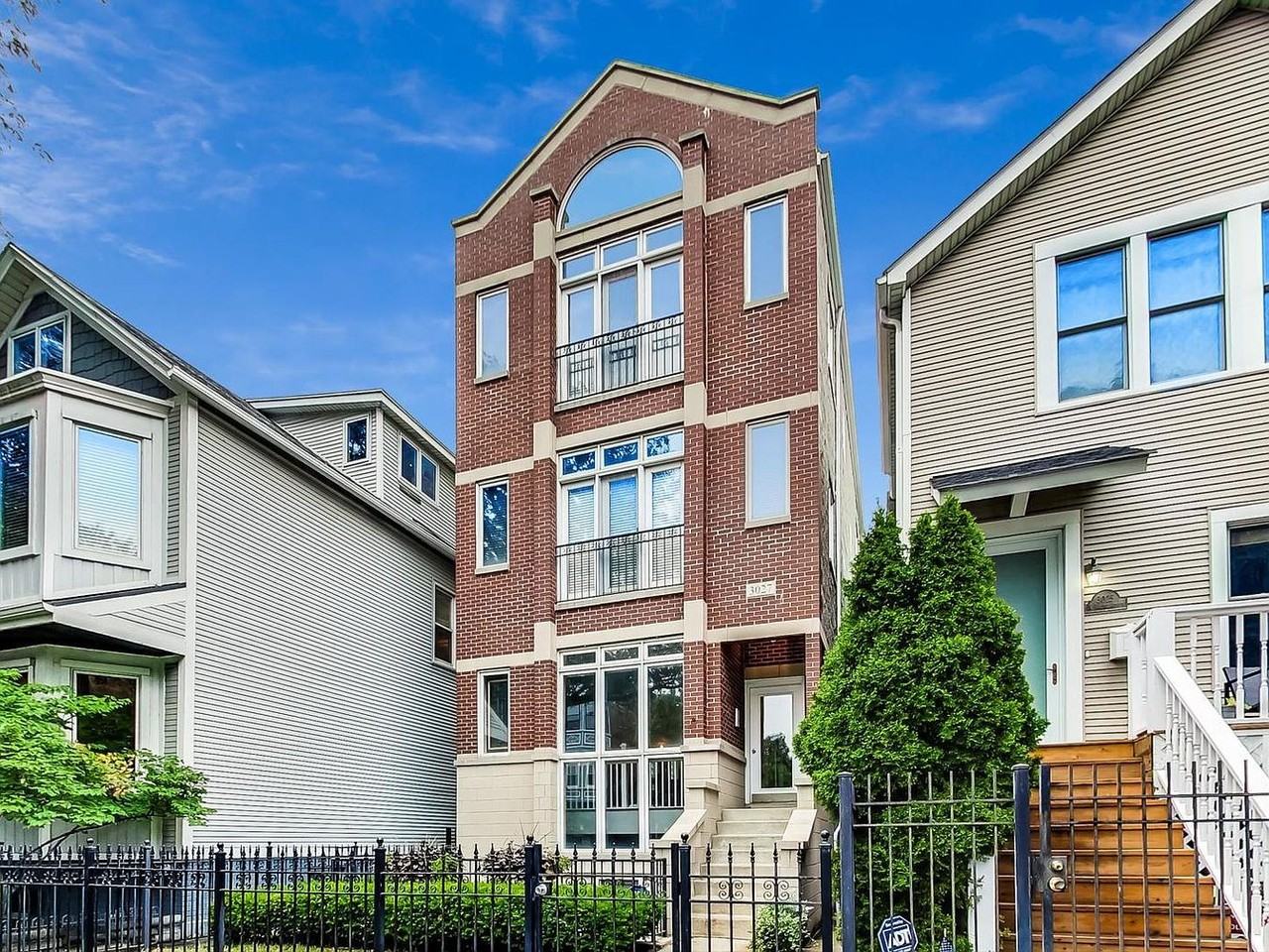 3027 N Racine Ave - Photo 7 of 22