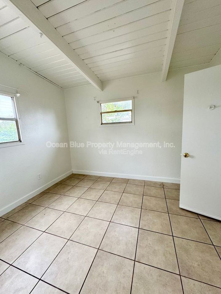 11610 106th St - Photo 6 of 10