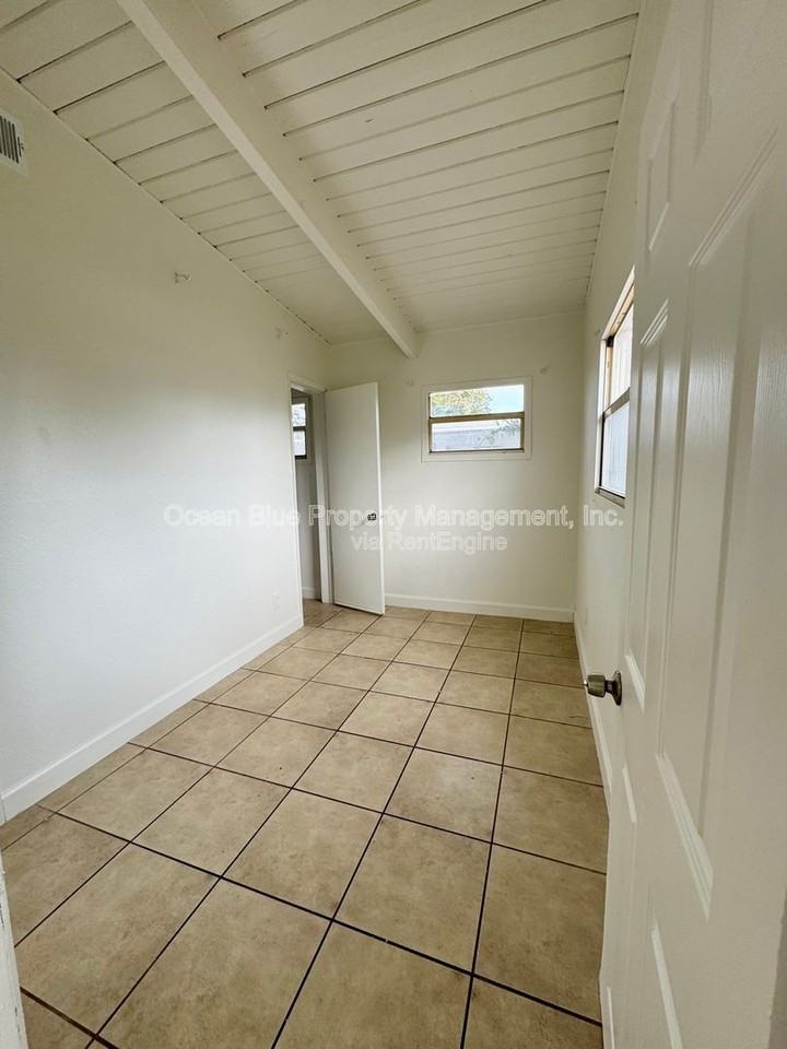 11610 106th St - Photo 7 of 10