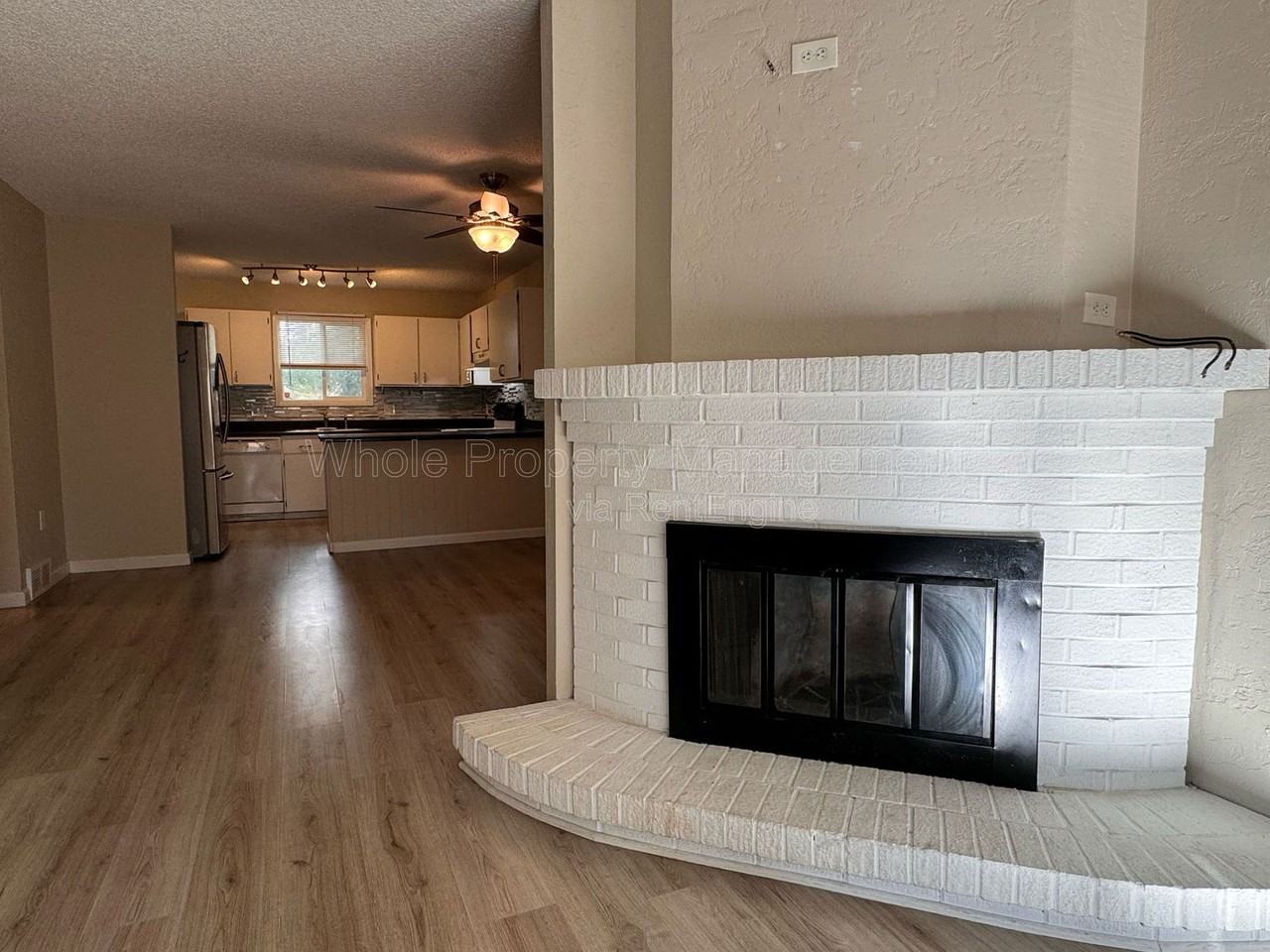 1244 S Reed St - Photo 5 of 37