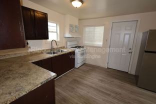 329 E Scott St - Photo 1 of 1