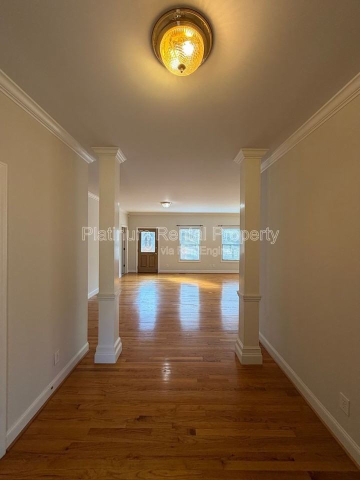 3440 Alexander Cir - Photo 5 of 44