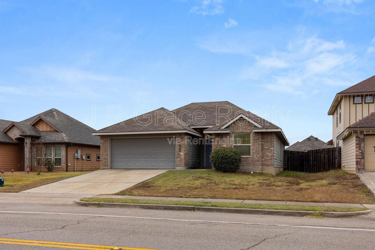 4204 S Fork Ranch Rd - Photo 2 of 17