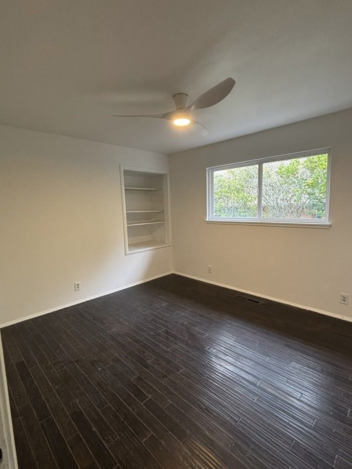 326 Jesse St - Photo 5 of 10