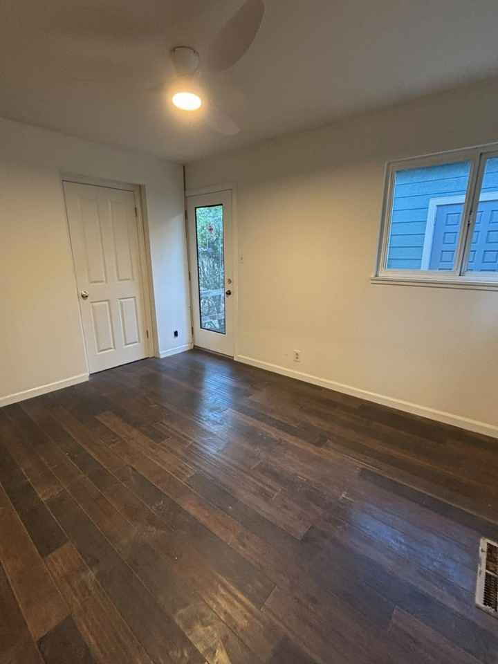 326 Jesse St - Photo 7 of 10