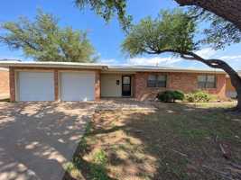 featured image of 3104 Barkley Ave