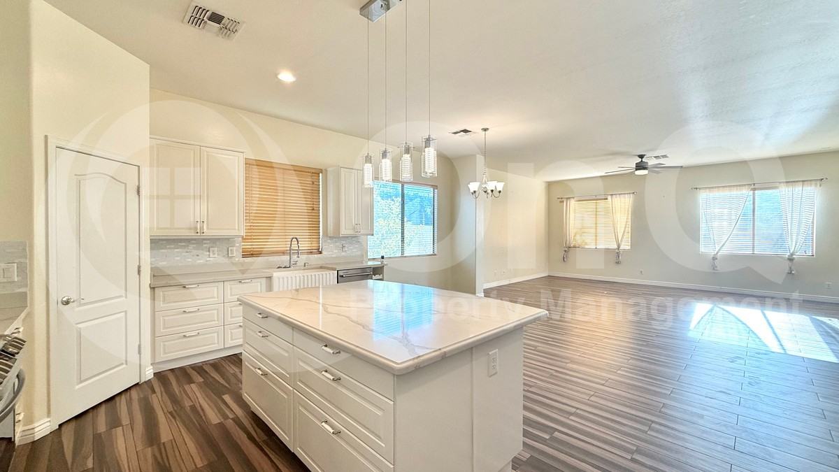 6320 S Black Hills Way - Photo 7 of 37